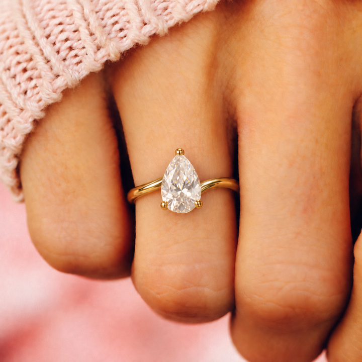HEBE ÉLITAIRE RING